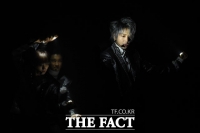 [2020 TMA] 어둠 속 퍼포먼스 펼치는 슈퍼주니어