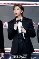 [2020 TMA] 방탄소년단 RM, '흥 돋는 레드카펫'
