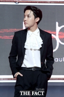 [2020 TMA] 방탄소년단 제이홉, '조각같은 옆라인'