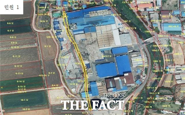 담양군이 한솔페이퍼텍의 위법 사항을 정리한 문서. 노란선은 주민들이 수십년간 이용해 온 도로를 한솔페이퍼텍이 무단으로 공작물을 설치해 점유해 온 토지다./담양군 제공