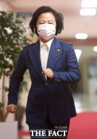  윤석열 징계위 와중 이육사 '절정' 인용한 추미애