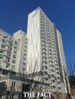  '文 행차에 4억5천만 원'…LH·국토부 극구 부인에도 '쇼룸' 분노