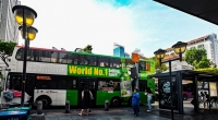 하이트진로, 싱가포르서 '진로' 버스랩핑 광고 개시