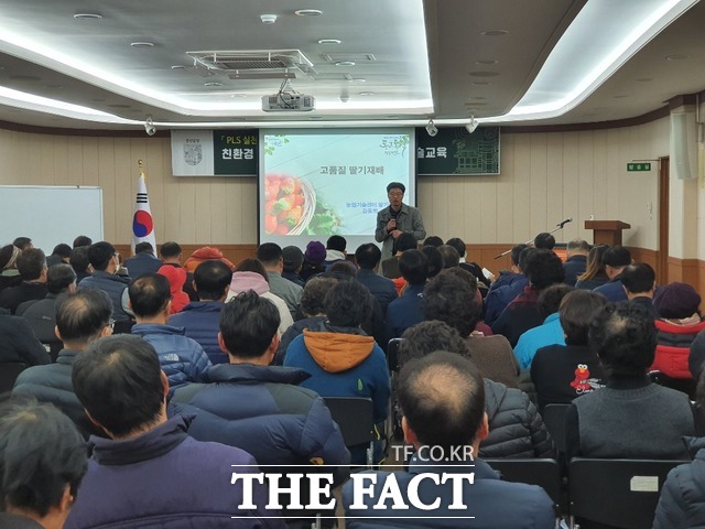 담양군 농업기술센터는 17일 새해 영농계획 수립과 최근 개발된 새로운 기술 전파, 농업인이 필요로 하는 맞춤형 현안과제 해결 등을 위한 농업인 실용교육을 오는 1월 16일을 시작으로 2월 23일까지 교육을 추진한다고 밝혔다. /담양군 제공