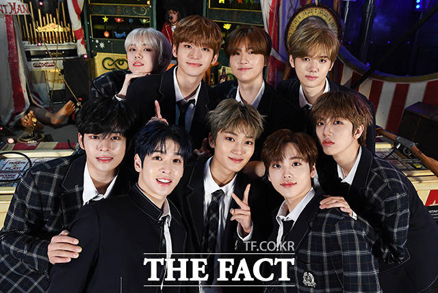 인터뷰를 끝내며 크래비티는 팬들 모두 건강했으면 좋겠다. 사랑한다며 러비티를 향한 애정을 과시했다. /배정한 기자