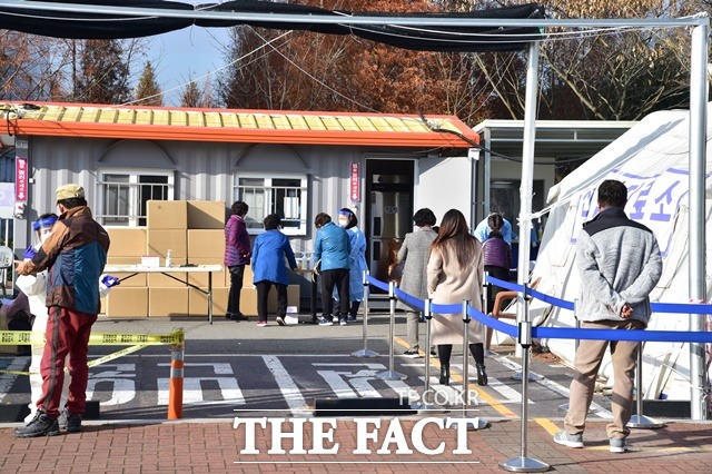 진주시는 전 시민에게 코로나19 무료 진단검사를 실시한다. / 진주시 제공