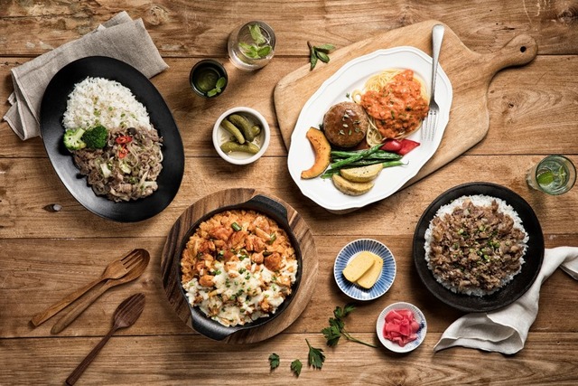 아워홈이 온더고 SNS 구매 인증 이벤트 우아하게 먹고 근사하게 받는 2FLEX ONTHEGO를 진행한다. /아워홈 제공