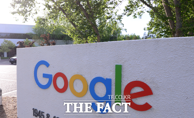 통신서비스 중단 시 부가통신사업자의 이용자 고지 의무 기준이 강화된다. /더팩트 DB