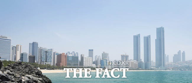 부산경실련은 21일 부산이 도시개발과 관련해 각종 난개발이 난무하는 도시로 전락한 데는 부산시의 미래지향성 없는 도시계획과 전문인력 부족이 그 원인이라고 지적했다. /부산시 제공