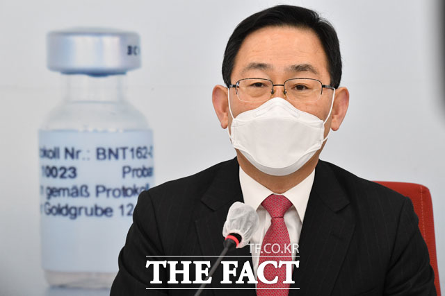 주호영 국민의힘 원내대표가 23일 오전 국회에서 기자간담회를 열고 변창흠 국토교통부 장관 후보자의 임명 부적격성, 코로나19 백신 확보 등 현안과 관련해 발언하고 있다. /국회사진취재단