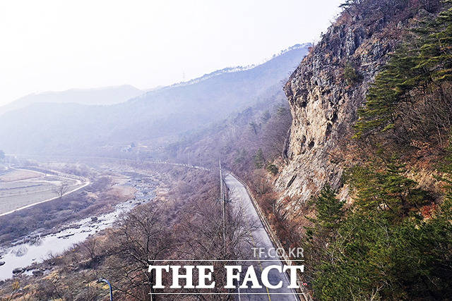 정읍시가 자연 재난으로부터 선제적 재해예방과 신속한 재난 대응을 위해 급경사지 정비사업, 자연재해 위험 개선지구 정비사업, 재난예경보시스템 강화 등 체계적인 자연 재난 예방 대응의 플랫폼을 구축한다. /정읍시 제공