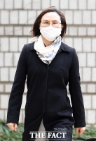 [TF포토] 1심 선고 공판 출석한 정경심 교수