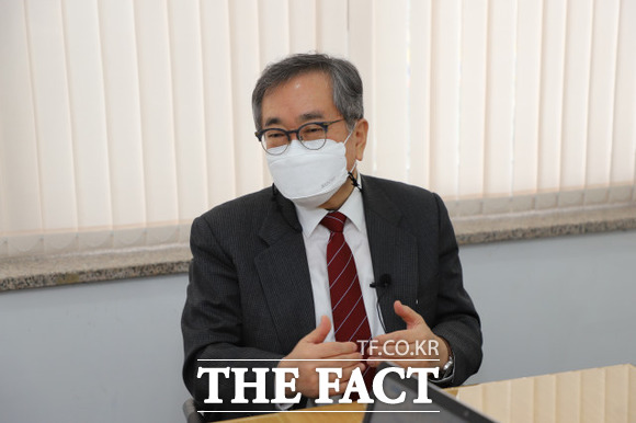 대구경북행정통합 공론화위원회 김태일 공동위원장은 대구경북행정통합에서 시·도민의 뜻이 가장 중요하다고 강조했다. / 대구=박성원 기자