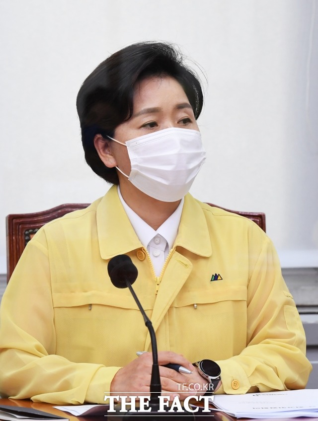 양향자 더불어민주당 최고위원은 30일 일부 의원들이 주장하는 윤석열 검찰총장 탄핵론에 국론을 분열할 수 있는 강경론이라며 우려를 드러냈다. /배정한 기자