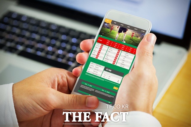 31일 전북도교육청이 청소년 도박중독을 사전에 예방하기위해 한국도박문제관리센터 전북센터를 2021년 도박예방 교육수행기관으로 선정했다고 밝혔다. /(유)필통 제공