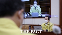 [TF포토] 코로나19 중대본 회의 주재하는 정세균 총리