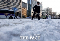 [TF사진관] '제설작업으로 바쁜 아침'