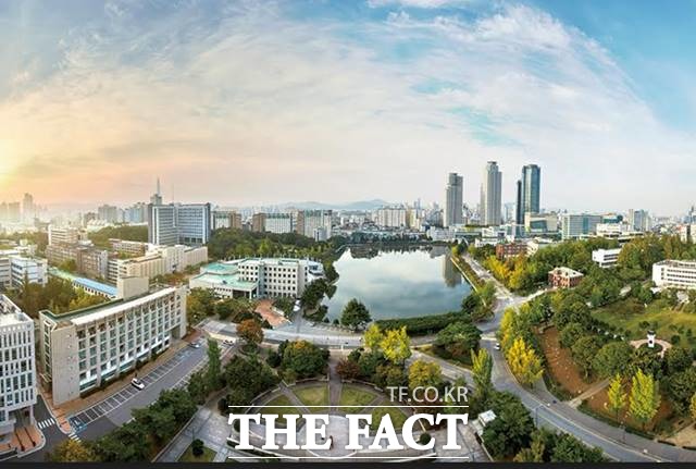 2021 정시 경쟁률 5.64 대 1을 기록한 건국대 전경./건국대 제공