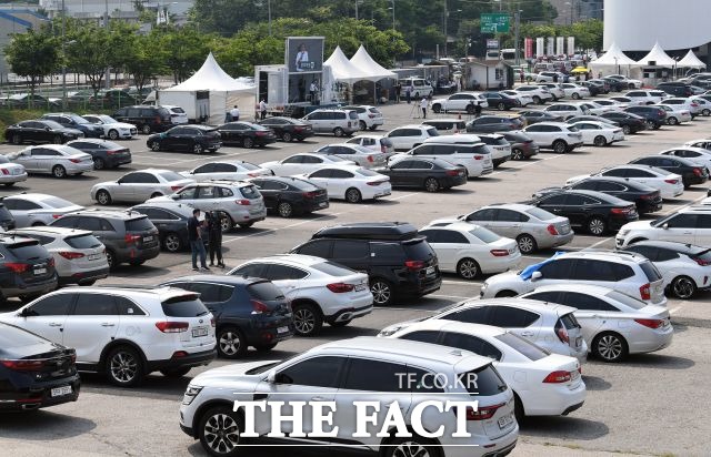 서울시가 일 년에 두 차례 내는 자동차세를 1월 중 일시 납부하면 세액공제 혜택을 준다고 밝혔다. /임영무 기자