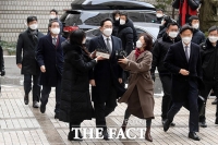 [TF사진관] '실형이냐 집행유예냐'...파기환송심 출석하는 이재용