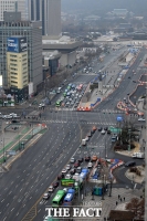 [TF포토] '출근길 교통 대란 없었다' 한산한 광화문