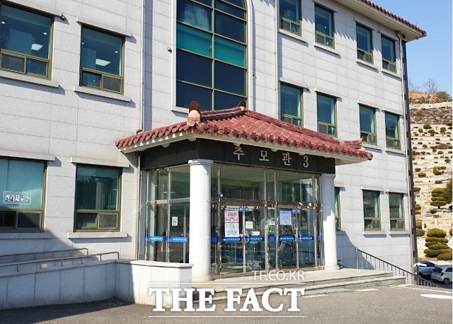 전북 군산시 추모관은 설 명절 기간 중 추모객 분산 유도를 위해 온라인 추모서비스와 총량 예약제 운영을 시행한다. /군산시 제공