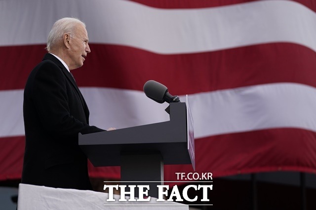 바이든 미국 행정부가 시동을 걸면서 석유화학업계가 긴장하고 있다. /AP.뉴시스