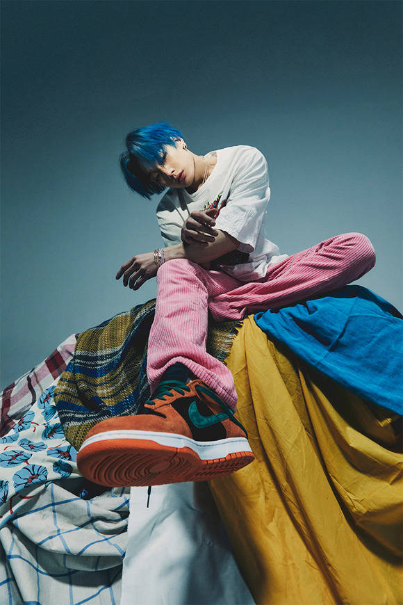 바비는 17트랙으로 2번째 솔로 앨범을 채웠다. 가장 중요한 건 공감과 스토리였다. 그는 청년들이 살면서 느끼는 희로애락을 표현하려고 했다. 있을 법한 스토리로 써 내려갔다고 소개했다. /YG 제공