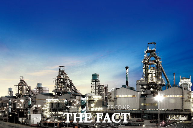 현대제철은 지난해 연결기준 영업이익이 전년 동기 대비 78.0% 감소한 730억원을 기록했다고 28일 밝혔다. /현대제철 제공