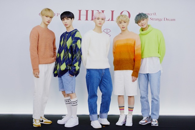 CIX는 댄디하고 사랑스러운 모습은 처음이라 CIX의 새로운 느낌을 보실 수 있을 것이라고 타이틀곡 Cinema를 소개했다. /C9엔터 제공