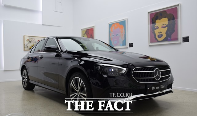 지난달 메르세데스-벤츠 신규등록대수는 5918대로 시장 1위를 달렸다. /더팩트 DB