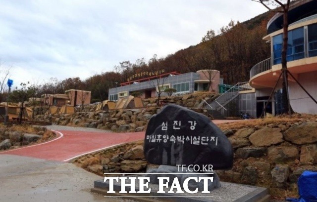 순창군 적성면에 위치한 섬진강 마실휴양숙박시설단지가 최근 숲 속 야영장까지 확장해 새롭게 오픈한다. /네이버 제공