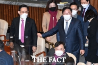  밝은 표정의 김태년-주호영 [포토]