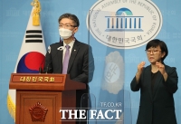  조정훈, '2호 공약 발표' [포토]