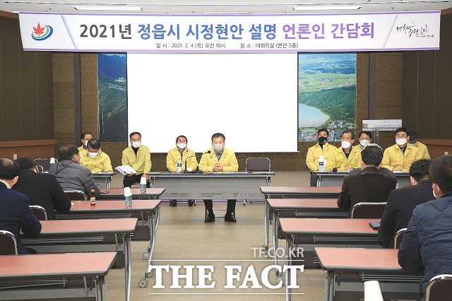 곽승기 부시장이 시정 운영 방향을 시민들에게 정확히 전달하기 위해 언론인 간담회가 4일 마련됐다. / 정읍시 제공