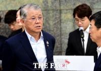  '비자금 조성 의혹' 최신원 SK네트웍스 회장 영장 청구