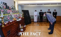  박용진 의원, 고 백기완 소장 빈소 조문 [TF사진관]