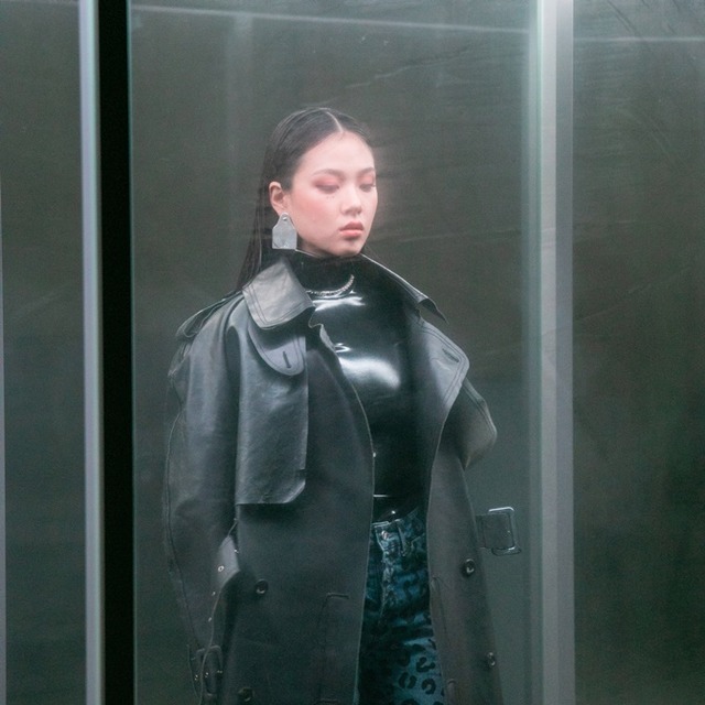 가수 비비가 브랜드 얼킨 컬렉션 모델로 발탁돼 뉴욕패션위크 런웨이에 선다. /필굿뮤직 제공