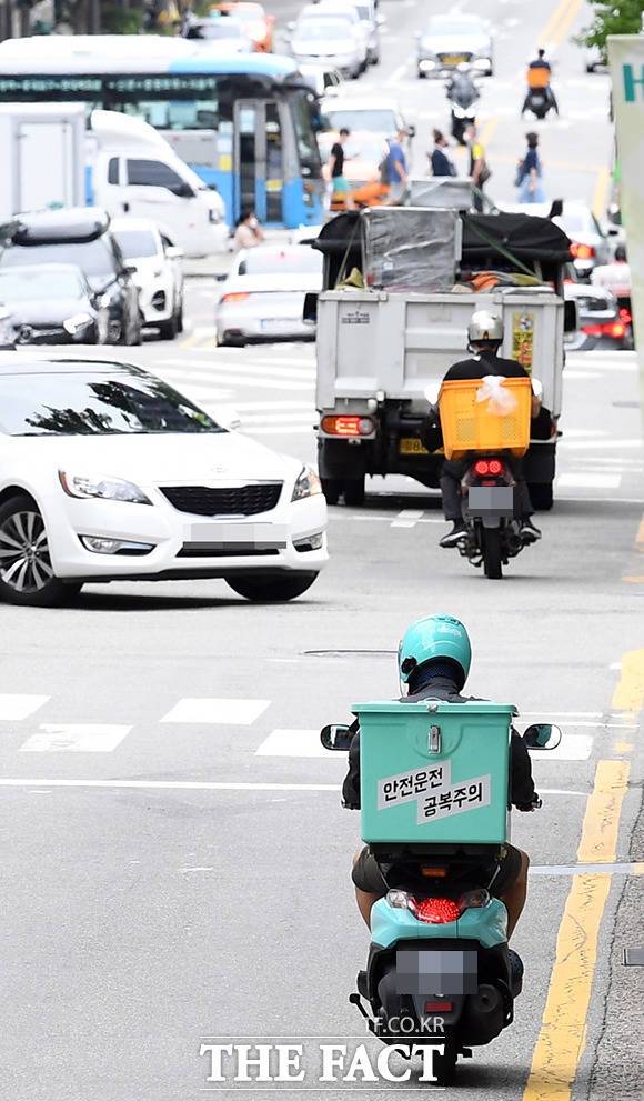 사회적 거리두기 2.5단계 조치 시행 이후 티맵(Tmap) 사용량이 급증한 것으로 나타났다./임영무 기자