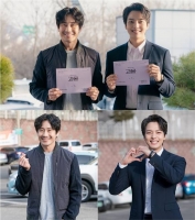  '괴물' 신하균X여진구 '1회부터 숨막히는 심리전 펼칠 예정'