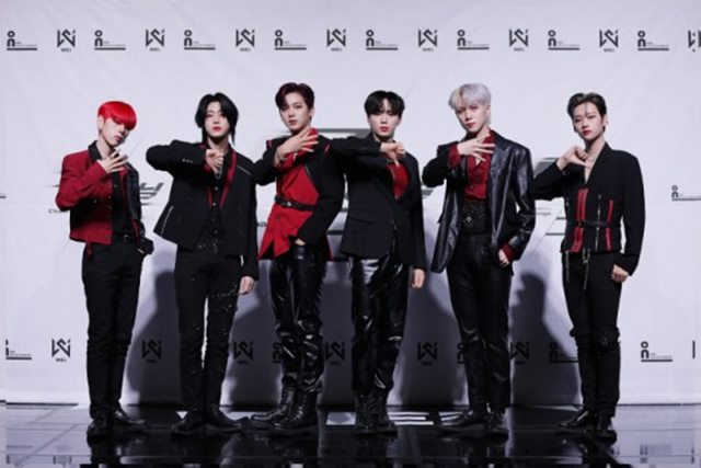 그룹 위아이(왼쪽부터 장대현, 유용하, 김요한, 김준서, 김동한, 강석화)가 24일 오후 6시 두 번째 미니앨범 IDENTITY : Challenge(아이덴티티 : 챌린지)를 발매한다. /위엔터테인먼트 제공