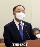  홍남기 '3대 사회보험료 납부 6월까지 유예·전기세 감면 추진'