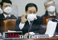  靑, 제한된 해명…당·정·청, 文대통령 발언 진실공방