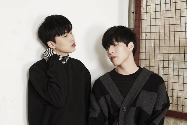 25일 밴드 위아영의 멤버 김경민(왼쪽)이 만기 전역했다. 완전체가 된 위아영은 신곡 준비에 박차를 가할 예정이다. /엠와이뮤직 제공