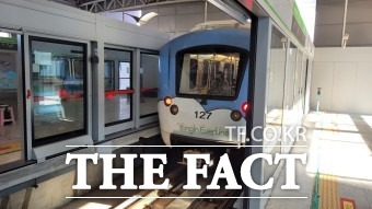 승객 안전사고 예방을 위해 용인경전철 15개 전 역사에 스크린도어가 설치된 뒤 안전사고가 잇따르고 있다./용인시 제공