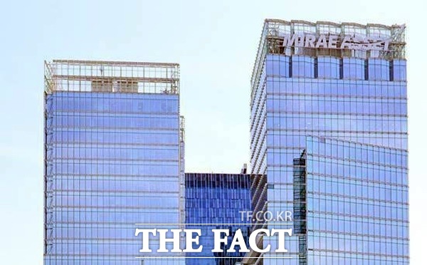 미래에셋대우는 한국시간 기준 오후 6시부터 오후 11시 30분까지 장전거래가 가능하도록 미국주식 프리마켓 거래 서비스를 개선했다. /더팩트 DB