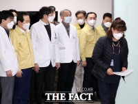  AZ·화이자 백신 1병당 접종인원 1∼2명 확대…세계 처음