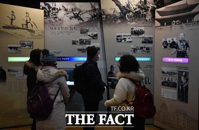 서대문형무소 역사관 방문한 시민들.