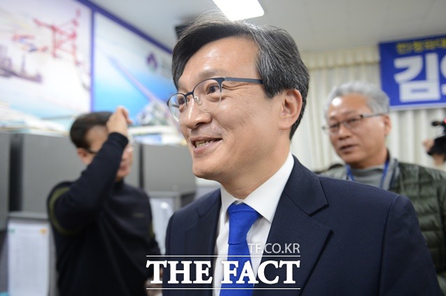 김의겸 전 청와대 대변인이 김 의원 사퇴로 의원직을 승계하게 됐다. /더팩트 DB