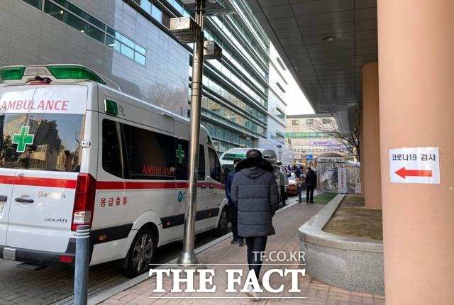 서울시는 코로나19 백신접종 후 이상반응 발생을 대비해 응급이송체계를 마련했다. /이진하 기자